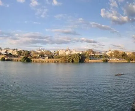 Castilla Del Cachorro, Apto De 2 En Triana Seville