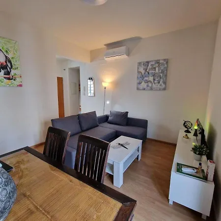 Apartment Castilla Del Cachorro, Apto De 2 En Triana *